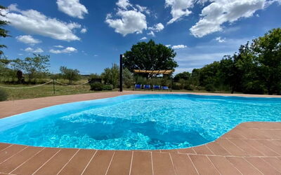 Funghi 2: Water, Sky, Cloud, Water Resources, Swimming Pool, Plant, Azure, Rectangle, Tree, Shade