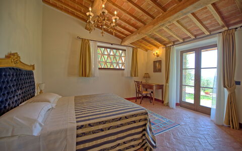 Villa Noceta: Room, Property, Bedroom, Furniture, Ceiling, Building, Bed, Interior Design, Real Estate, House