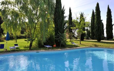 Quarantallina: Swimming Pool, Property, Tree, Natural Landscape, Resort, Estate, Leisure, Real Estate, Grass, Vacation