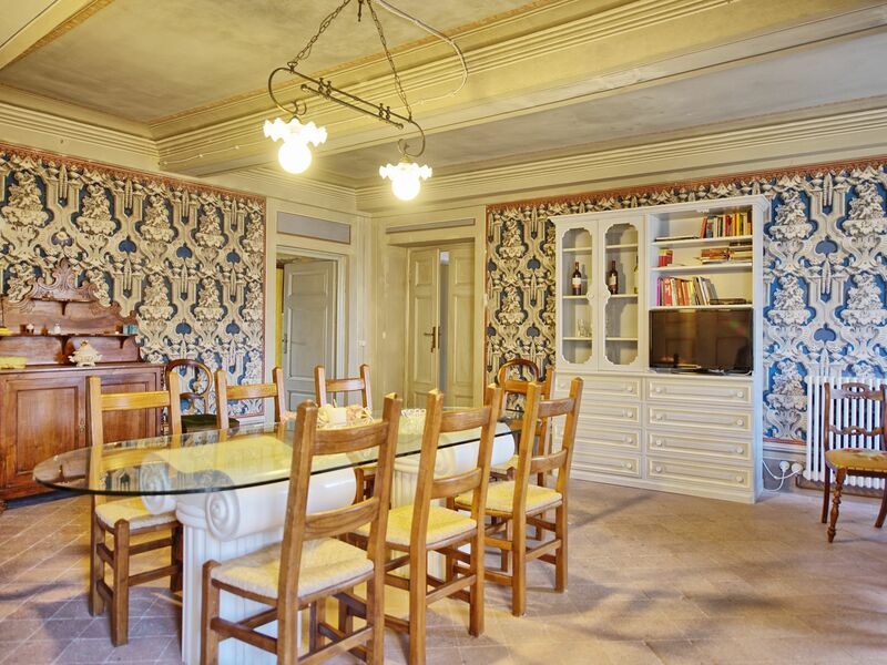 Accommodation:&nbsp;Conte