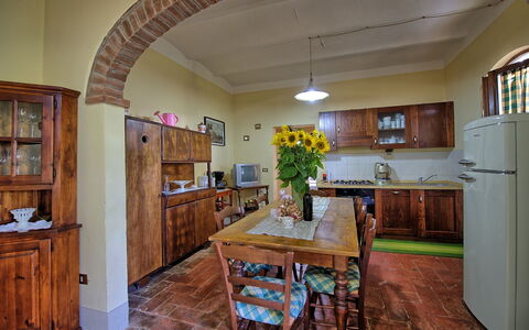 Casa Catia: Property, Room, Building, Furniture, Kitchen, Countertop, House, Interior Design, Real Estate, Ceiling