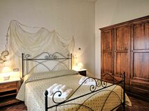 Accommodation:&nbsp;Corbezzolo